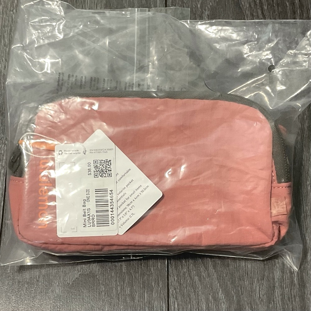 Lululemon Mini Belt Bag Brier Rose Fanny Pack NWT Sealed Package - Picture 9 of 9